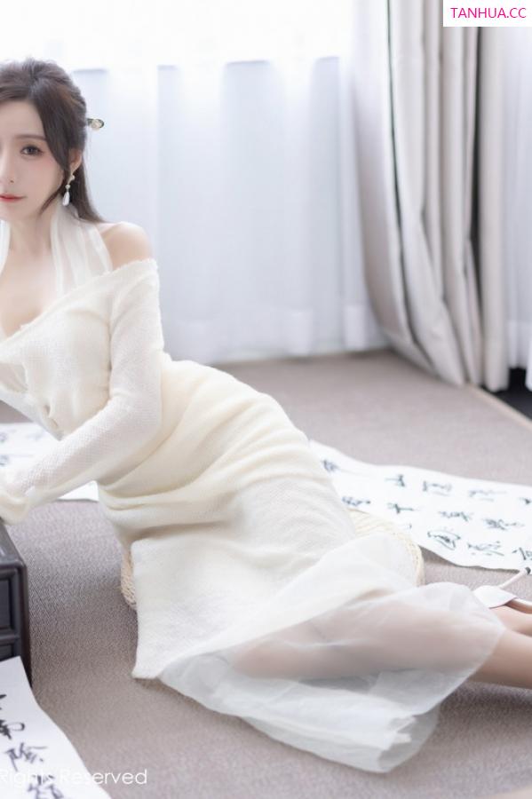 王馨瑶  [XiuRen]高清写真图 2022.11.11 No.5846 王馨瑶yanni 翘臀美腿第22张图片